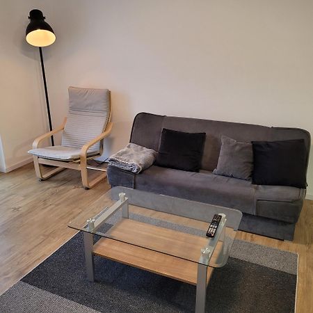 Schoene, Gemuetliche Moeblierte 2 Zi Wohnung In Rgb Ratisbona Exterior foto